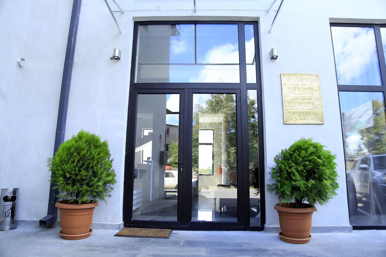 Iveria Hotel Khashuri Exterior photo